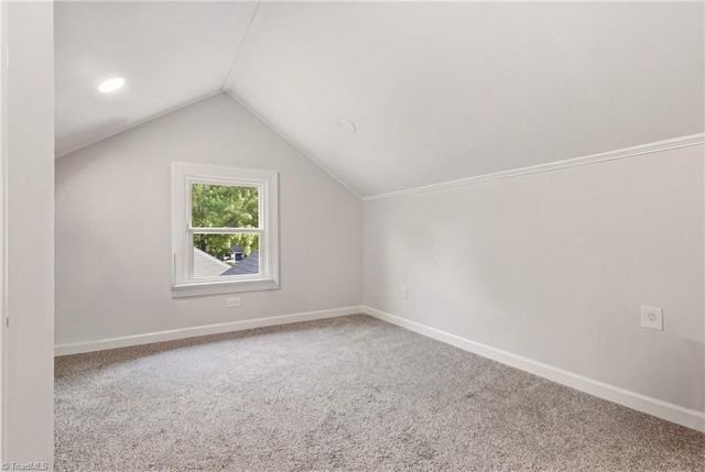 2605 Pinecroft Road, Greensboro, NC 27407
