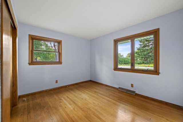1501 E Fitzsimmons ROAD, Oak Creek, WI 53154