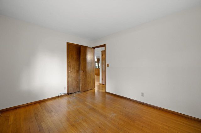 1501 E Fitzsimmons ROAD, Oak Creek, WI 53154