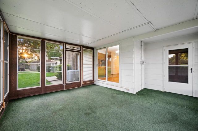1501 E Fitzsimmons ROAD, Oak Creek, WI 53154