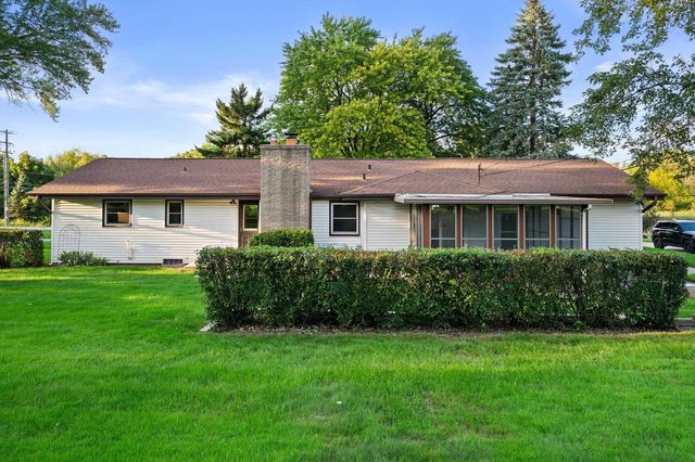1501 E Fitzsimmons ROAD, Oak Creek, WI 53154