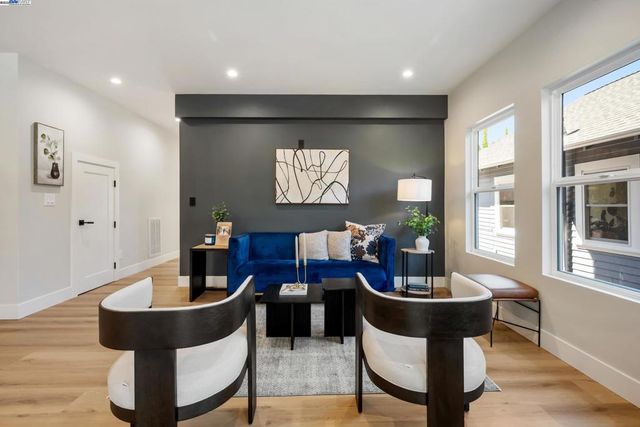 354 49th, Oakland, CA 94609