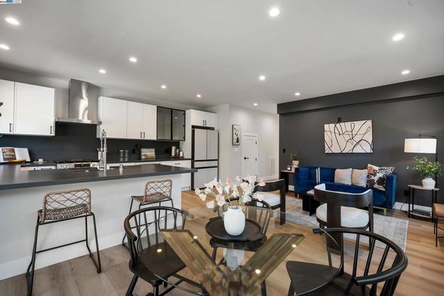 354 49th, Oakland, CA 94609