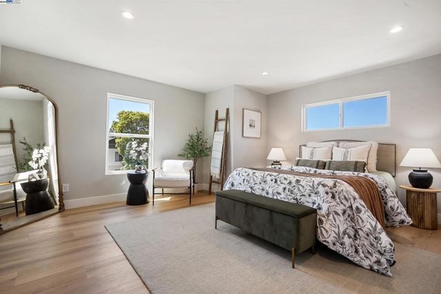 354 49th, Oakland, CA 94609