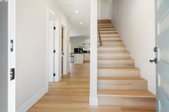 354 49th, Oakland, CA 94609