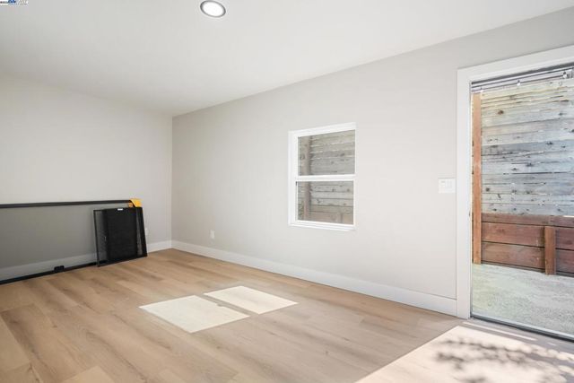 354 49th, Oakland, CA 94609