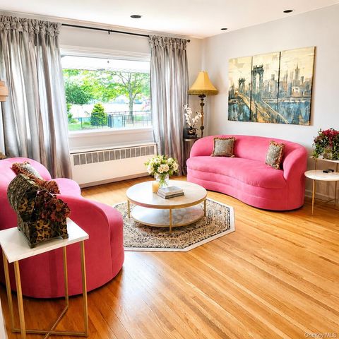 1 Rose Lane, East Rockaway, NY 11518