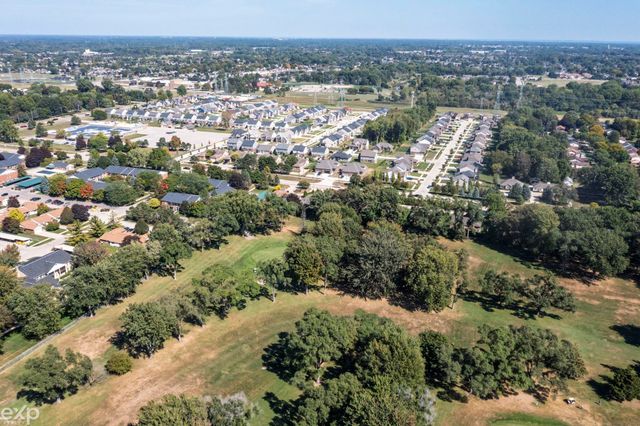 34457 Maple Lane Drive, Sterling Heights, MI 48312