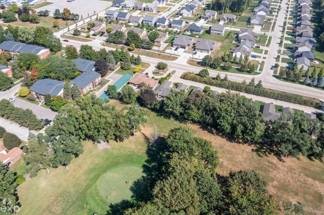 34457 Maple Lane Drive, Sterling Heights, MI 48312