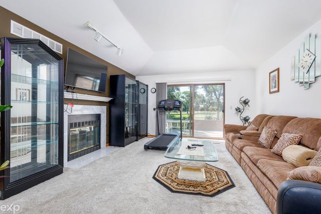 34457 Maple Lane Drive, Sterling Heights, MI 48312