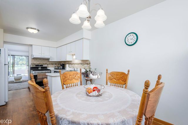 34457 Maple Lane Drive, Sterling Heights, MI 48312