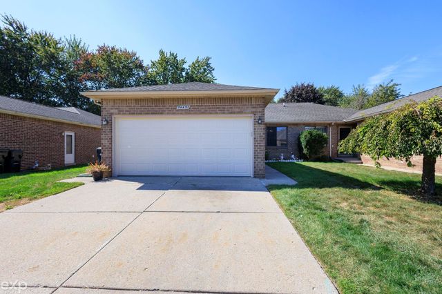 34457 Maple Lane Drive, Sterling Heights, MI 48312