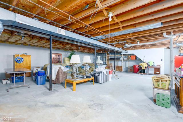 34457 Maple Lane Drive, Sterling Heights, MI 48312