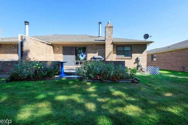 34457 Maple Lane Drive, Sterling Heights, MI 48312