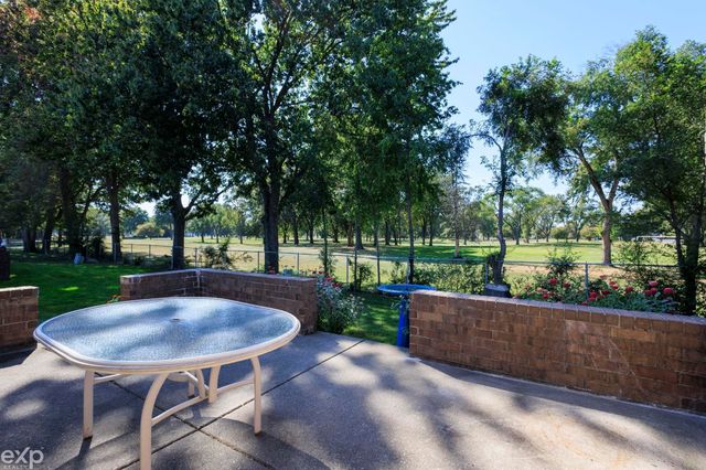 34457 Maple Lane Drive, Sterling Heights, MI 48312