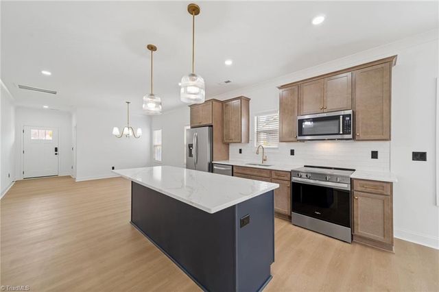 4312 Mossy Wood Circle, Greensboro, NC 27409