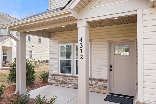 4312 Mossy Wood Circle, Greensboro, NC 27409