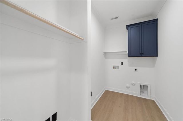 4312 Mossy Wood Circle, Greensboro, NC 27409