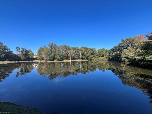 4312 Mossy Wood Circle, Greensboro, NC 27409