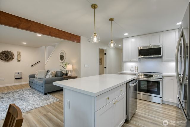 445 Bass Avenue NE, Ocean Shores, WA 98569