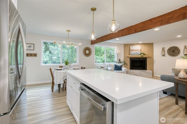 445 Bass Avenue NE, Ocean Shores, WA 98569