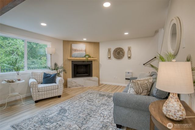 445 Bass Avenue NE, Ocean Shores, WA 98569