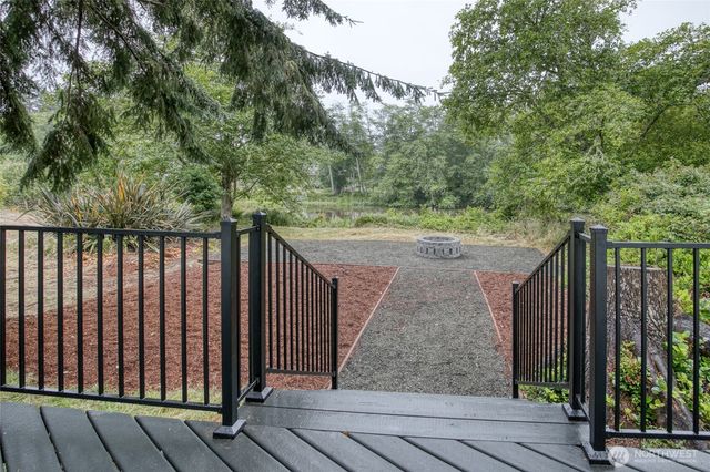 445 Bass Avenue NE, Ocean Shores, WA 98569