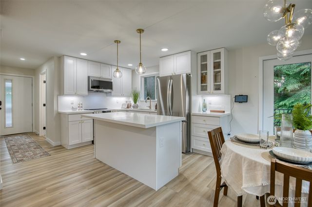 445 Bass Avenue NE, Ocean Shores, WA 98569