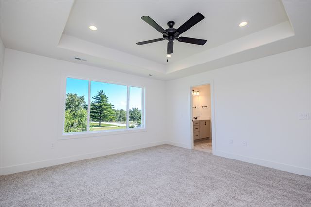 305 NW Woodmoor Drive, Waukee, IA 50263