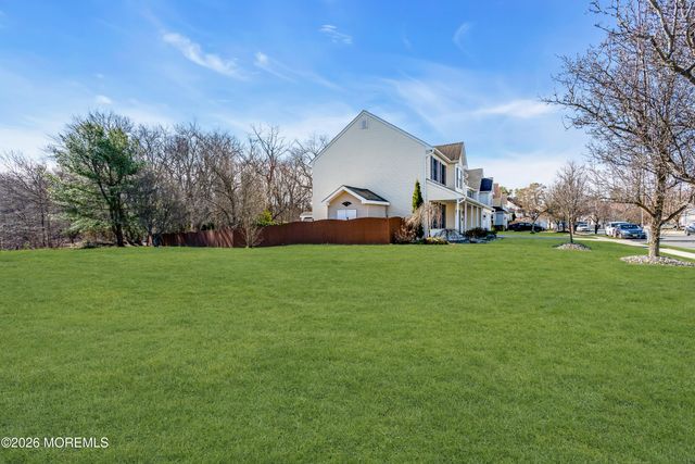 30 Gristmill Road, Howell, NJ 07731