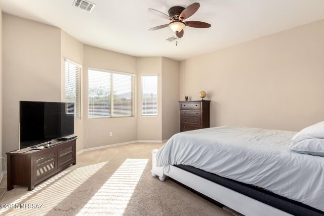 9480 E Adriana Way, Vail, AZ 85641