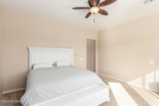 9480 E Adriana Way, Vail, AZ 85641