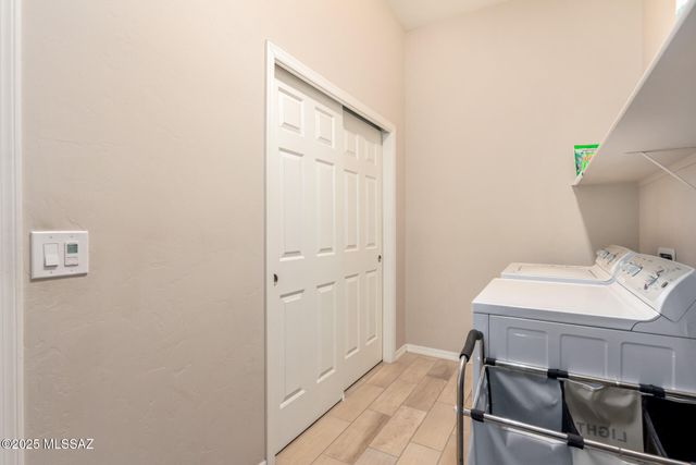 9480 E Adriana Way, Vail, AZ 85641