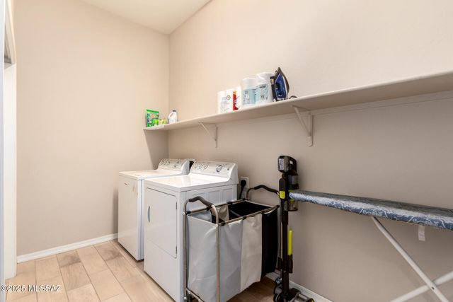 9480 E Adriana Way, Vail, AZ 85641