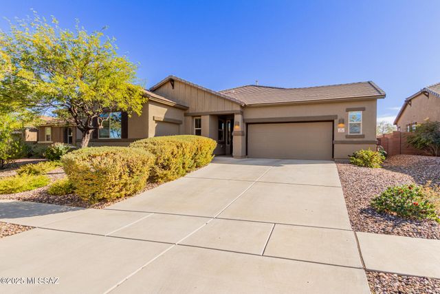 9480 E Adriana Way, Vail, AZ 85641