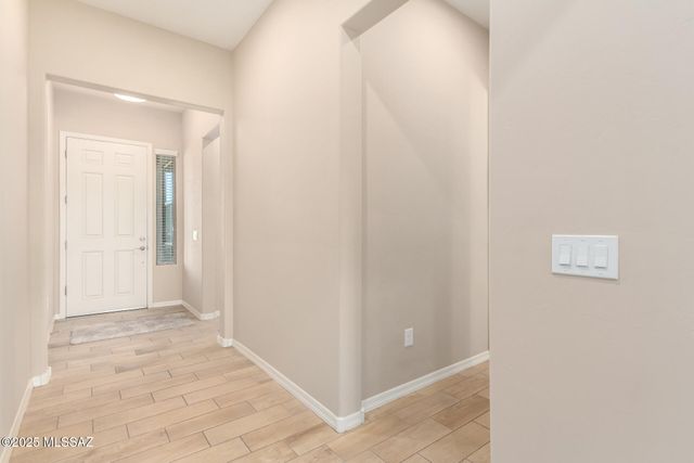 9480 E Adriana Way, Vail, AZ 85641