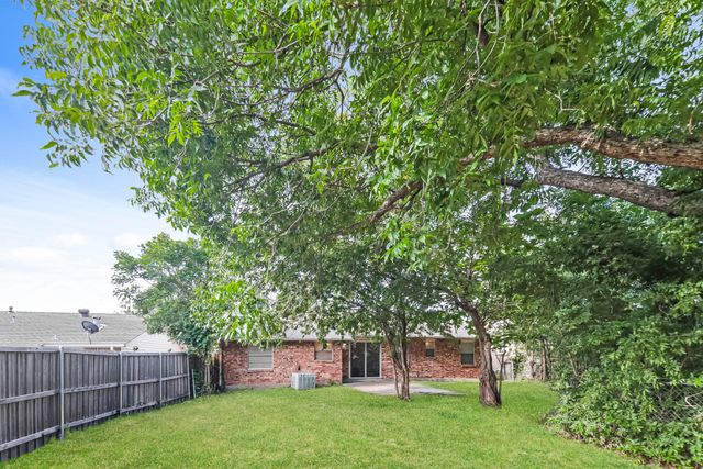 2029 Willow Lane, Plano, TX 75074