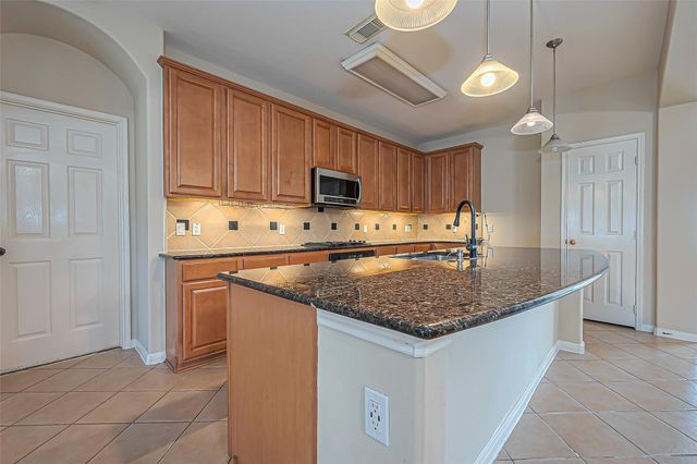 11315 Sailwing Creek Court, Pearland, TX 77584