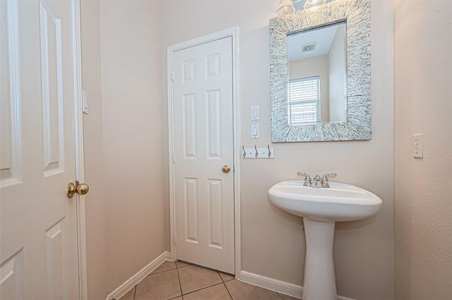11315 Sailwing Creek Court, Pearland, TX 77584