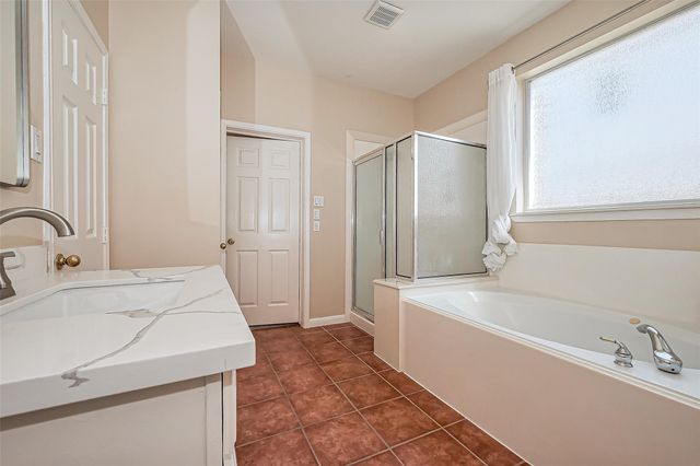 11315 Sailwing Creek Court, Pearland, TX 77584
