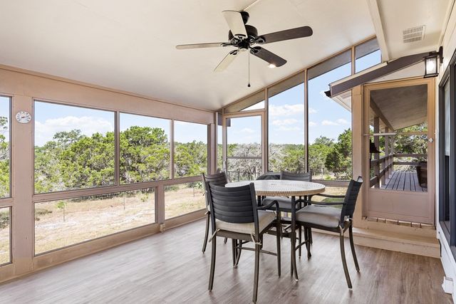 34 Canyon Ridge View, Kerrville, TX 78028