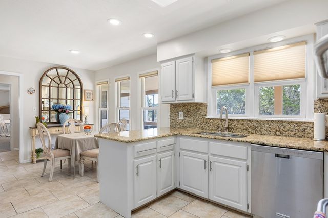 34 Canyon Ridge View, Kerrville, TX 78028