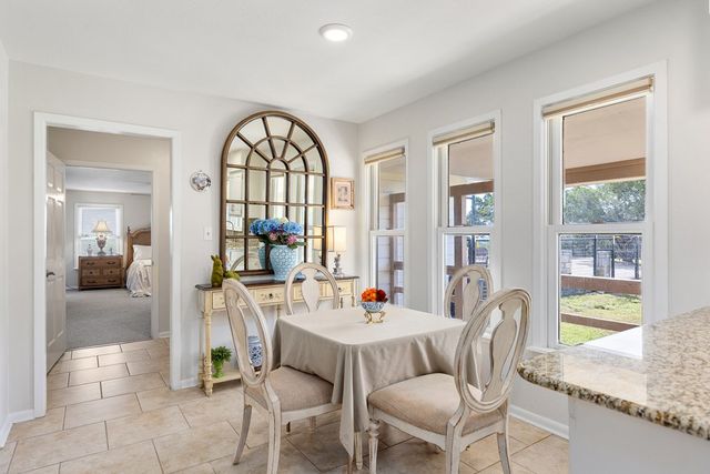 34 Canyon Ridge View, Kerrville, TX 78028