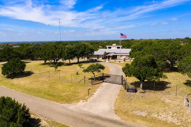 34 Canyon Ridge View, Kerrville, TX 78028