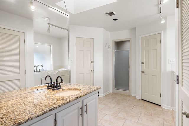 34 Canyon Ridge View, Kerrville, TX 78028