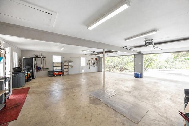 34 Canyon Ridge View, Kerrville, TX 78028