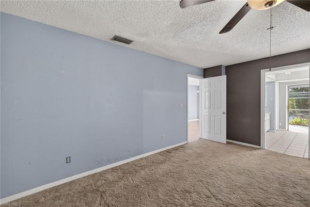 1902 SE 12th ST, Cape Coral, FL 33990