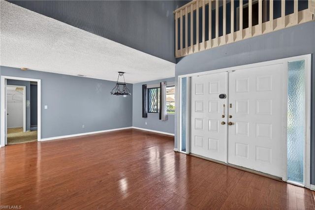 1902 SE 12th ST, Cape Coral, FL 33990