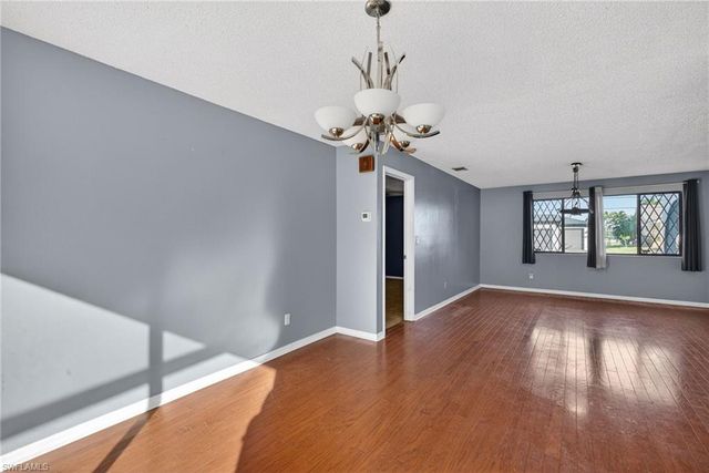 1902 SE 12th ST, Cape Coral, FL 33990