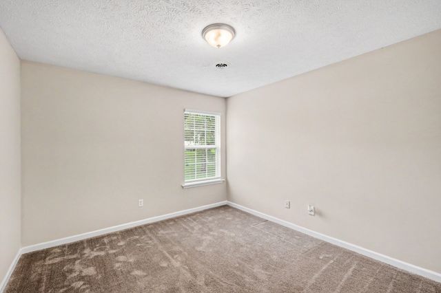 107 Breeze Dr, Murfreesboro, TN 37129